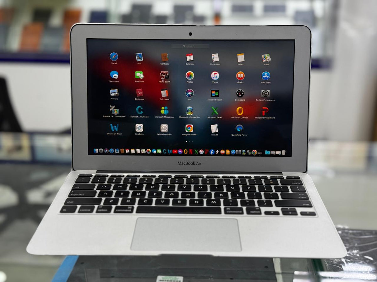 MacBook Air | 2015 Box Pack with Mouse & Bag and New Charger