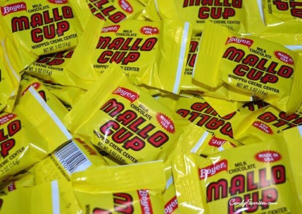Hand Packed Mallo Cups 5 oz. Bags - 8 / Box - صورة من 2